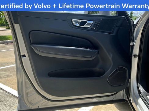 Certified 2023 Volvo XC60 B5 Plus w/ Protection Package Premier image 23