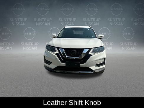 Used 2020 Nissan Rogue SV FWD image 10