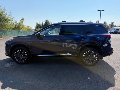 Used 2025 Nissan Rogue Platinum AWD/4WD image 4