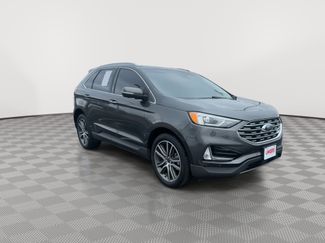 Used 2020 Ford Edge Titanium video 2