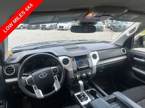 Certified 2018 Toyota Tundra SR5 w/ SR5 Upgrade Package AWD/4WD image 10