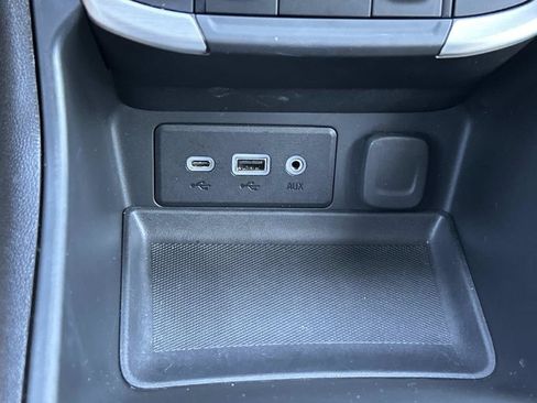 Used 2024 GMC Terrain SLE FWD image 41