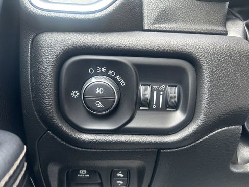 Used 2023 RAM 1500 Laramie image 12