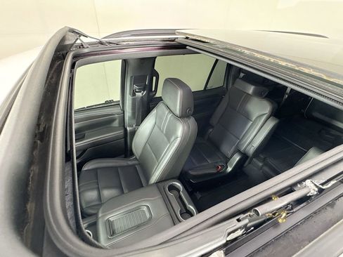 Used 2022 Chevrolet Tahoe RST w/ Sport Performance Package image 25