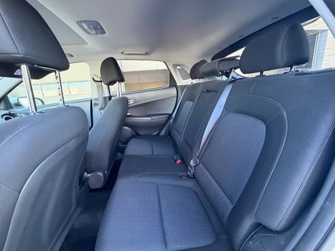 Certified 2023 Hyundai Kona SEL w/ Convenience Package FWD image 17