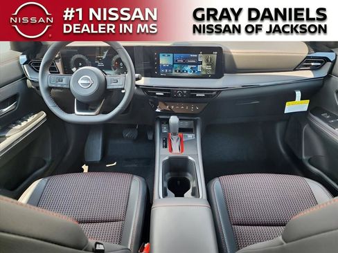 New 2025 Nissan Kicks SR w/ SR Premium Package image 7