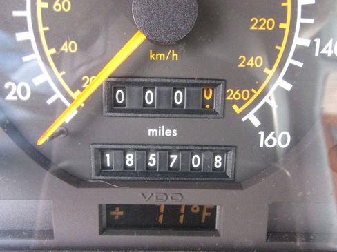 Used 1992 Mercedes-Benz 400 E image 21