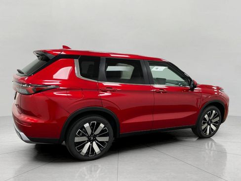 New 2026 Mitsubishi Outlander SE AWD/4WD image 2