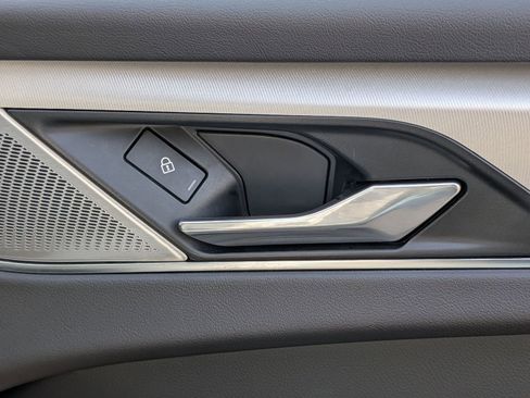 Used 2024 Jaguar F-PACE R-Dynamic S image 37