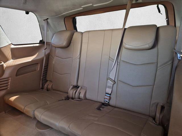 Used 2016 Cadillac Escalade Platinum AWD/4WD image 21
