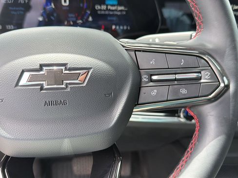 Used 2025 Chevrolet Equinox RS w/ Convenience Package III FWD image 22