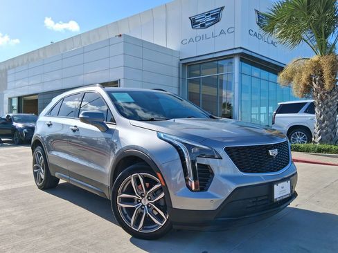 Used 2023 Cadillac XT4 Sport w/ Enhanced Visibility Package FWD image 1