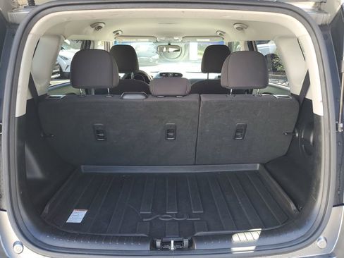 Used 2017 Kia Soul Base image 10