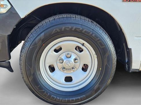 Used 2014 RAM 1500 Tradesman w/ Power & Remote Entry Group image 21