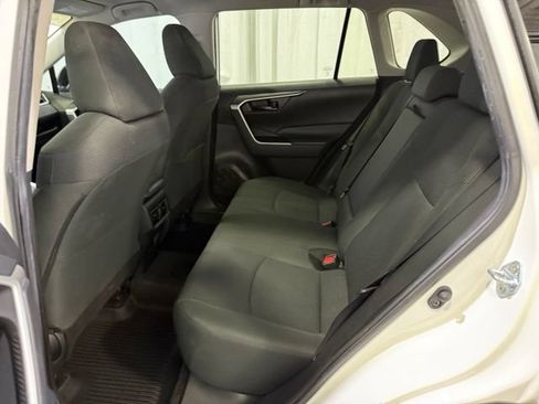 Certified 2024 Toyota RAV4 LE AWD/4WD image 11