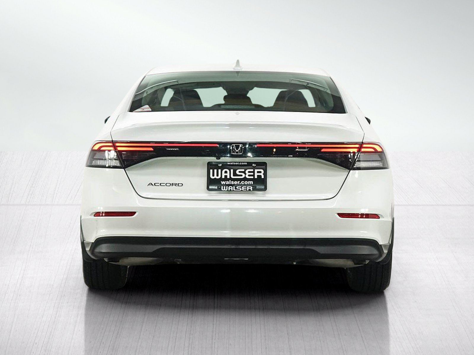 Used 2024 Honda Accord EX image 4