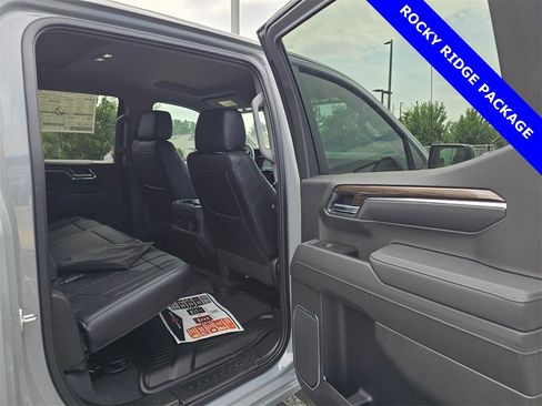 New 2025 Chevrolet Silverado 1500 RST image 14