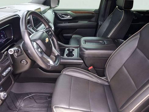 Used 2023 Chevrolet Tahoe Premier RWD image 12