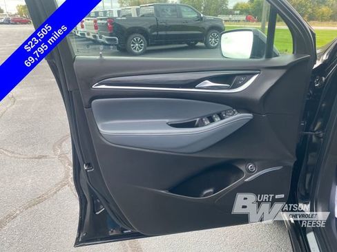 Used 2021 Buick Enclave Essence w/ Sport Touring Edition image 11