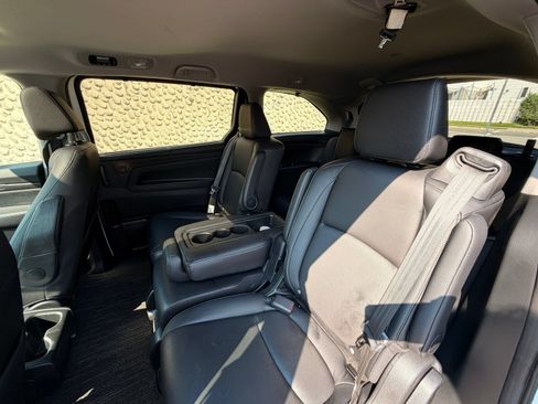 Used 2023 Honda Odyssey EX-L image 19