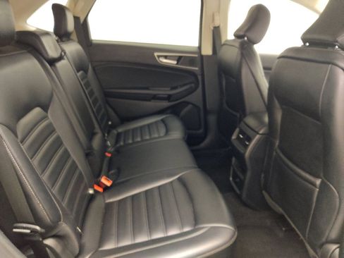 Used 2023 Ford Edge SEL image 19
