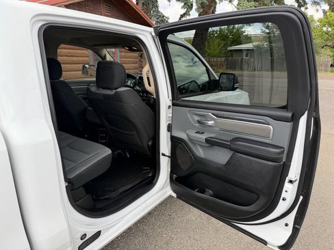 Used 2019 RAM 1500 Big Horn AWD/4WD image 26