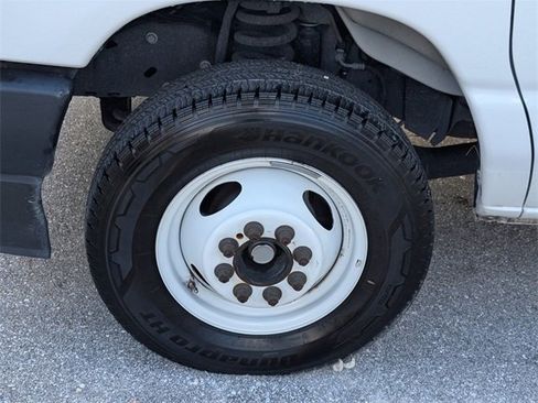 Used 2023 Ford E-350 and Econoline 350 Super Duty w/ Driver's Safety Package image 4