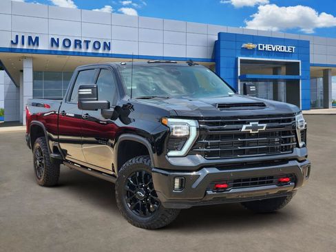 Used 2026 Chevrolet Silverado 2500 LTZ w/ LTZ Plus Package AWD/4WD image 1