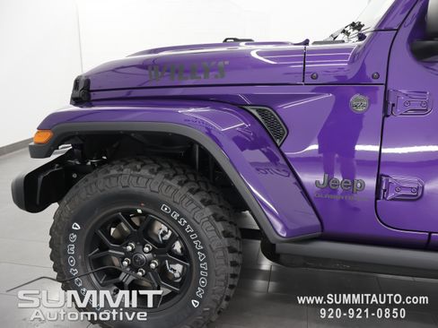 New 2026 Jeep Gladiator Sport AWD/4WD image 34