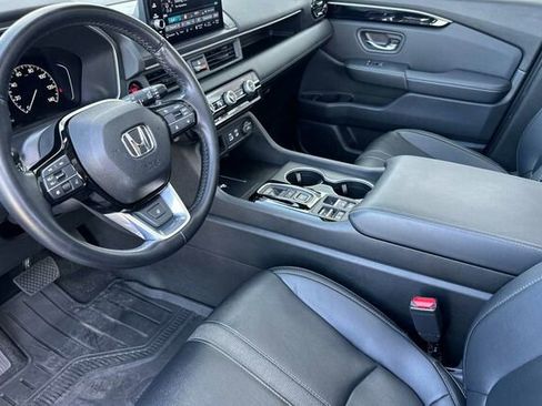 Certified 2023 Honda Pilot Touring image 10