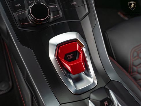 Used 2017 Lamborghini Huracan LP 580-2 image 32