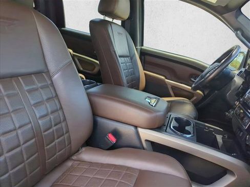 Used 2023 Nissan Titan Platinum Reserve w/ Moonroof Package AWD/4WD image 24
