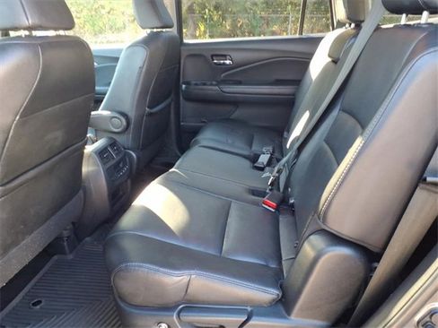 Used 2017 Honda Pilot EX-L image 10