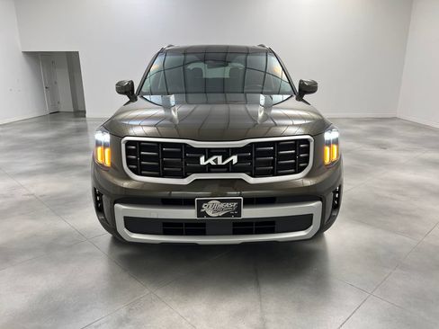 Used 2025 Kia Telluride S FWD image 3