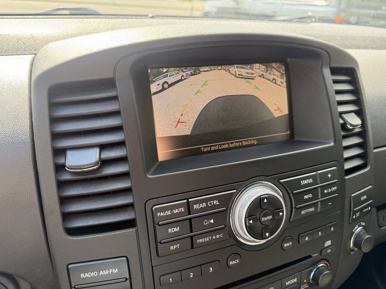 Used 2012 Nissan Pathfinder SV AWD/4WD image 23