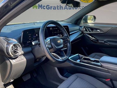 Used 2025 Chevrolet Equinox LT AWD/4WD image 21