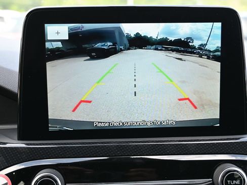 Used 2025 Ford Escape ST-Line FWD image 18