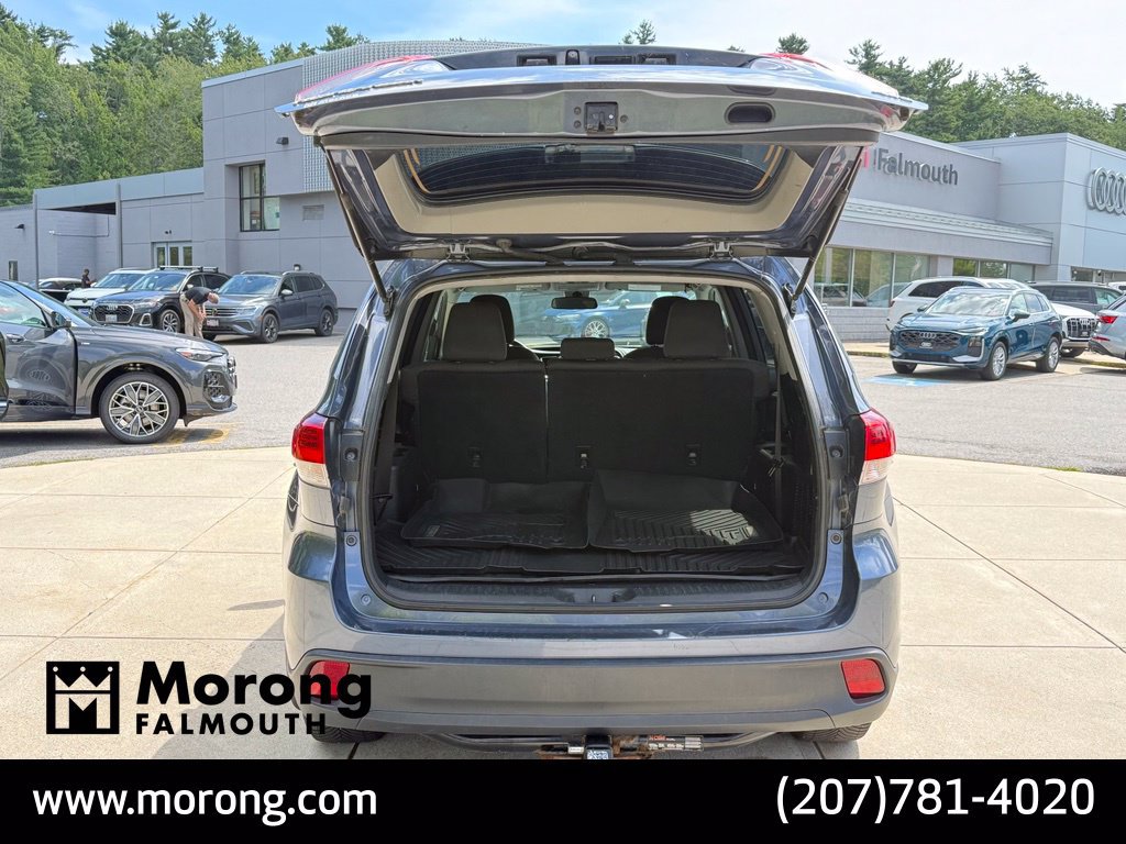 Used 2018 Toyota Highlander LE AWD/4WD image 16