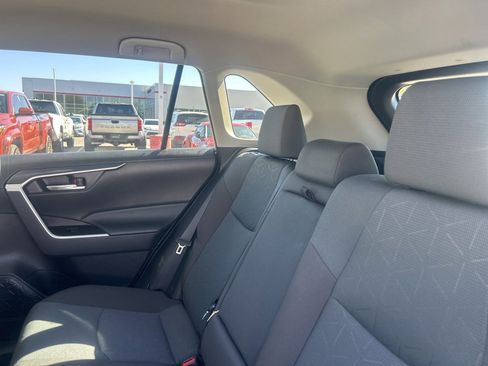 Used 2025 Toyota RAV4 XLE image 8