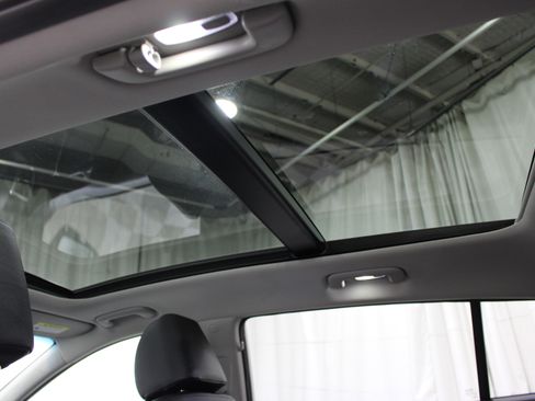 Used 2021 Kia Sportage EX w/ EX Technology Package FWD image 22