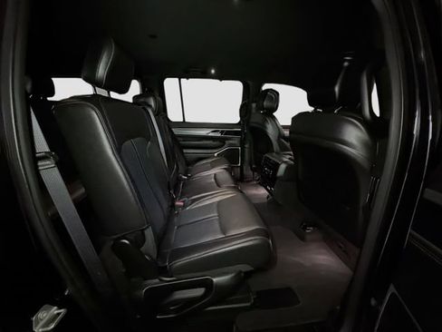 New 2025 Jeep Wagoneer 4WD w/ Convenience Group I image 33