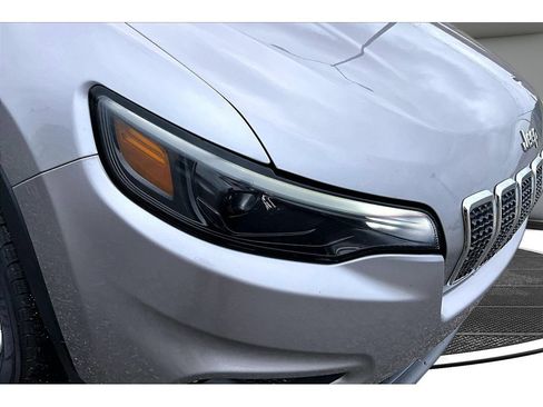 Used 2019 Jeep Cherokee Latitude w/ Popular Appearance Group AWD/4WD image 52