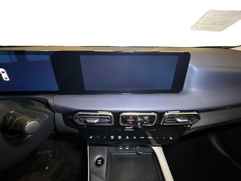 New 2026 Nissan Sentra SL w/ Floor Mat Package image 10