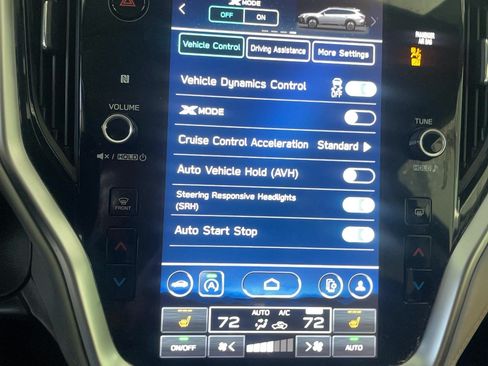 Used 2024 Subaru Outback Premium AWD/4WD image 8