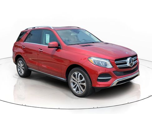 Used 2017 Mercedes-Benz GLE 350 4MATIC image 2