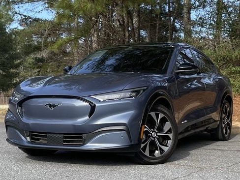 Used 2021 Ford Mustang Mach-E Premium image 1