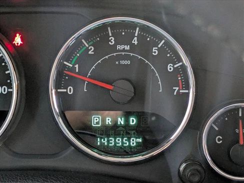 Used 2018 Jeep Wrangler Unlimited Sport S image 11