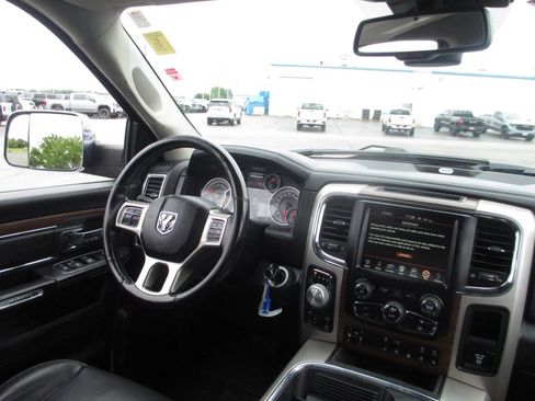 Used 2017 RAM 1500 Laramie AWD/4WD image 27