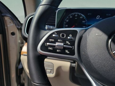 Used 2021 Mercedes-Benz GLE 350 4MATIC image 24