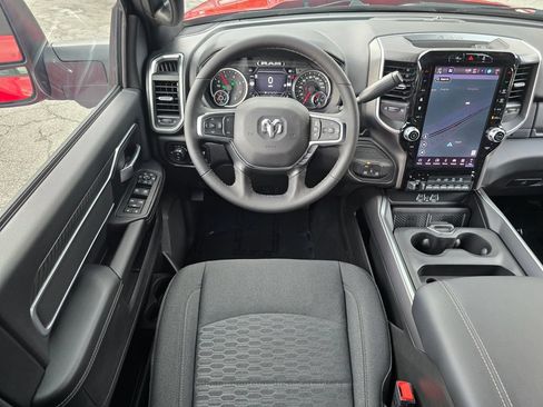 New 2026 RAM 2500 Big Horn AWD/4WD image 28